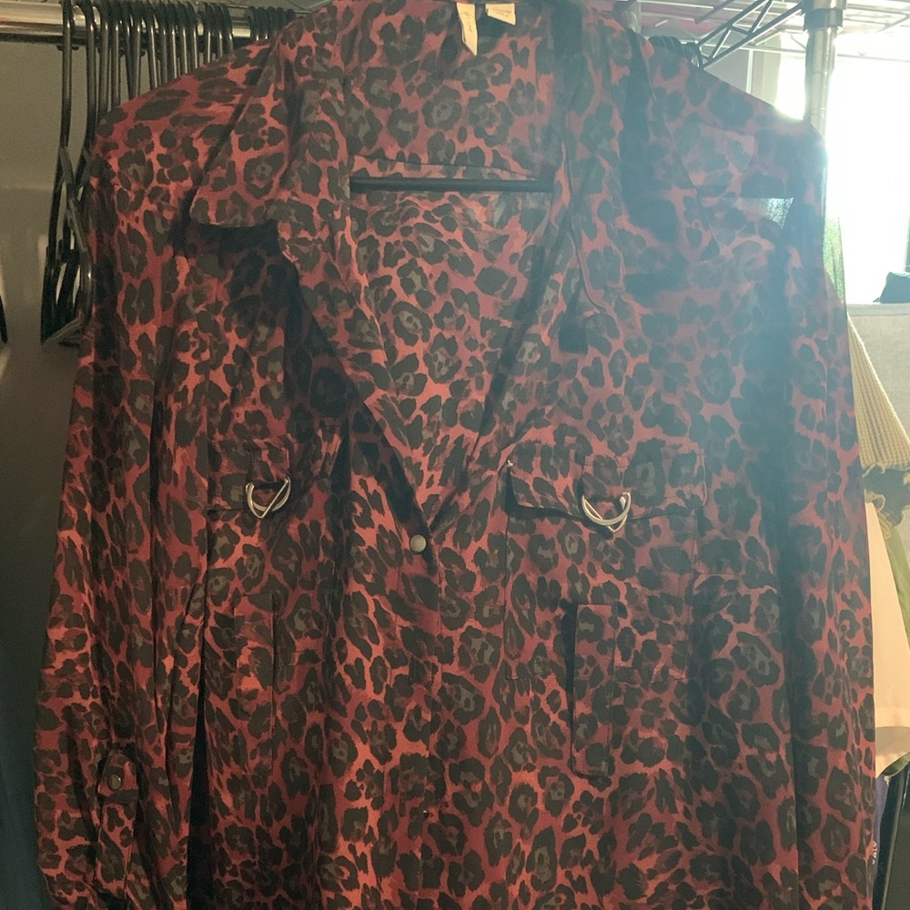 Long sleeve pink leopard print blouse